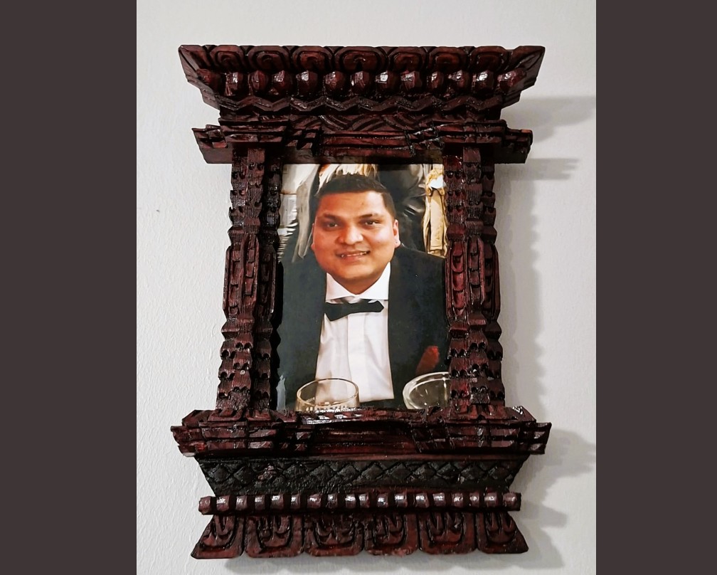 SMALL AANKHI~JHYAL PHOTO FRAME